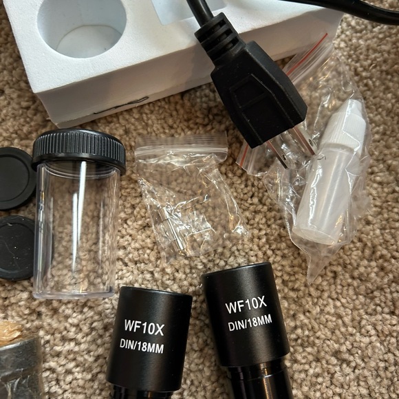 New, unused AmScope B120 Educational Compound Microscope - Picture 8 of 14